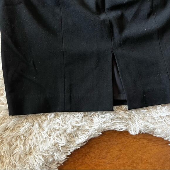 Express black mini skirt womens size 2 date event party night out - Picture 5 of 9